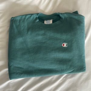 Champion Crew Neck!